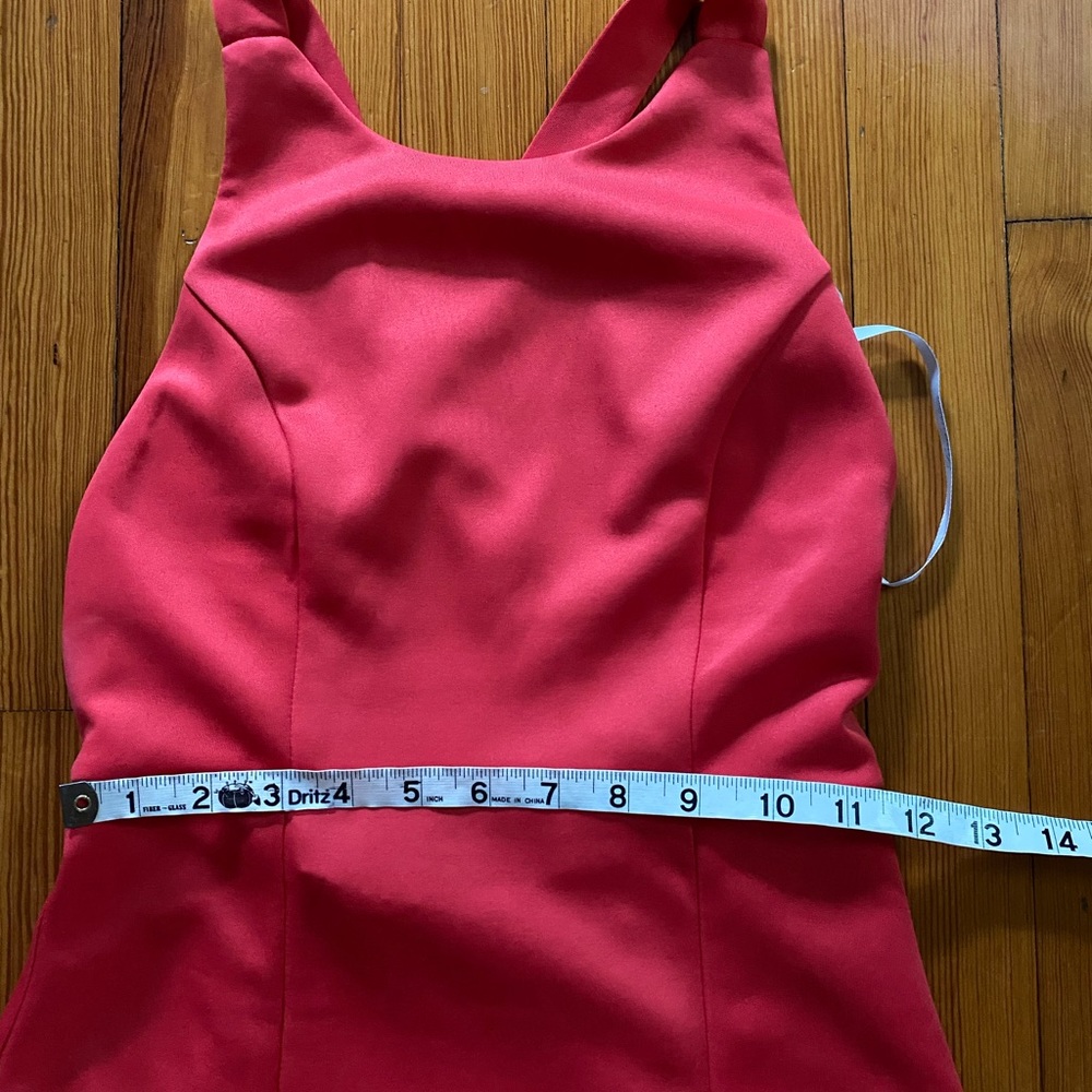 Lover’s + Friends red fitted dress with criss cross straps size Small. - Picture 10 of 13